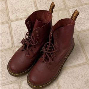 Dr.Martens red pascal